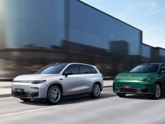 零跑汽車與華為簽約合作，正式啟動鴻蒙